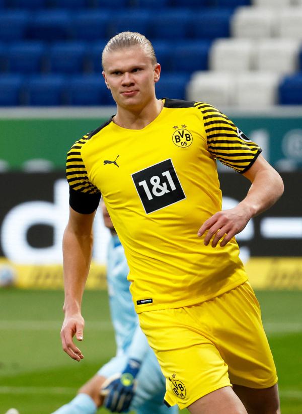 青训教练：加纳乔10岁时就直言不讳，我们有过很多次争论（青训教练：加纳乔10岁起就敢直言，我们曾多次争执）