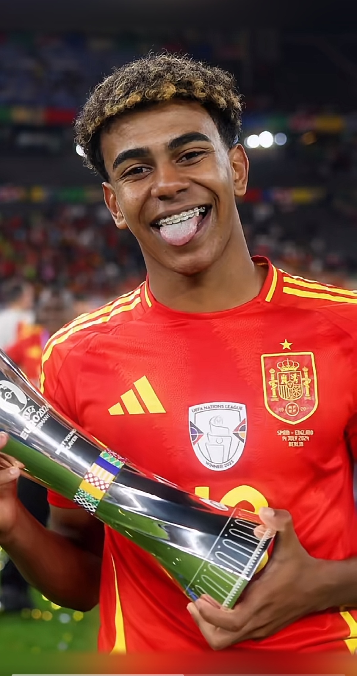 弗里克：球员回归会对我们有帮助，希望保持对塞尔塔的高水平（弗里克：伤员复出能提升球队，力争延续对塞尔塔的上佳表现）