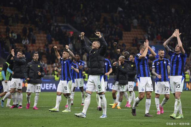 梅西谈布斯克茨和阿尔巴：以夺冠的方式退役非常美好（梅西评布斯克茨与阿尔巴：以冠军身份退役，格外美好）