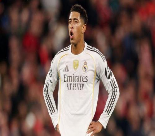 英超半场：沃尔特马德挑射破门，纽卡暂3-0埃弗顿（英超半场战报：沃尔特马德挑射建功，纽卡暂以3-0领先埃弗顿）