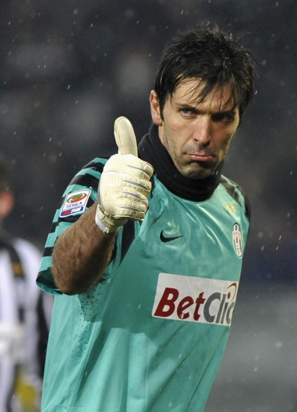 比肩拜仁，利物浦成第二支欧冠3次客胜国米的球队（追平拜仁纪录：利物浦成欧冠客场三胜国米的第二支球队）