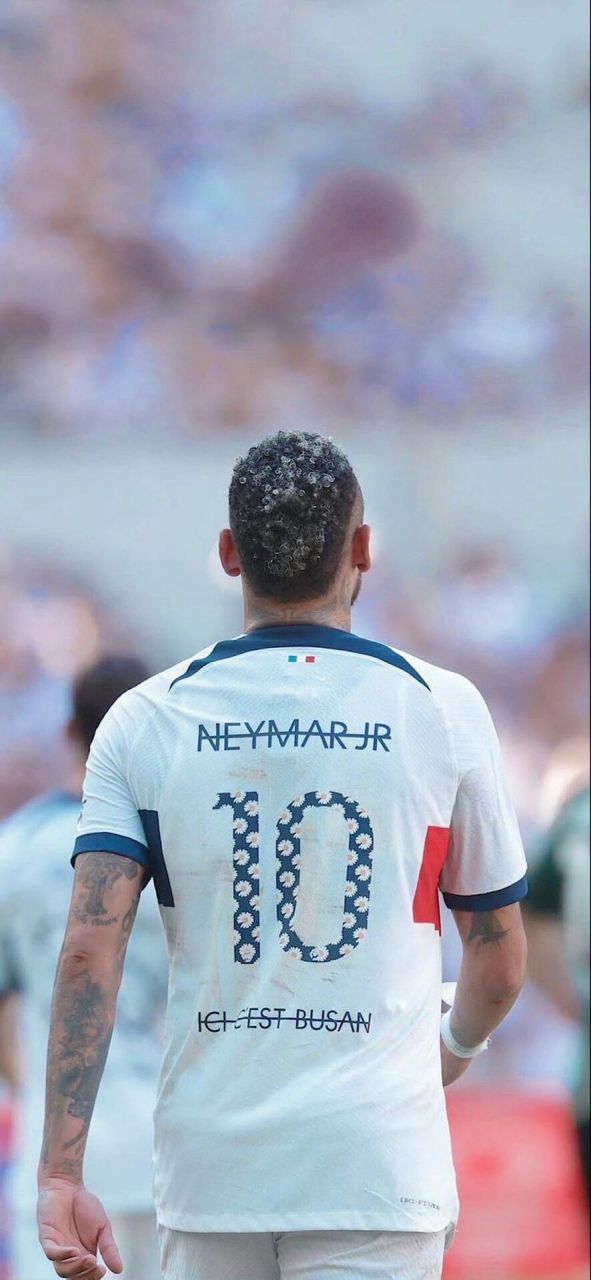 米兰达：很少有人能和斯帕莱蒂关系好，他的为人我还是不说了（米兰达：能与斯帕莱蒂相处融洽的人很少，他的人品我不便评价）