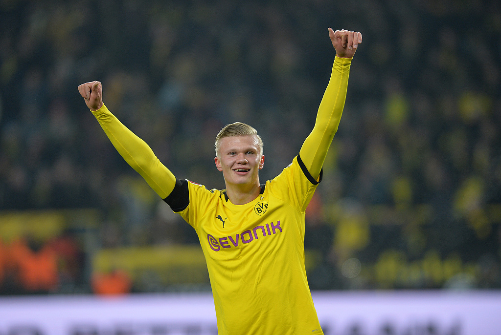 世欧预半场：赖因德斯抽射破门，荷兰暂1-0立陶宛（世欧预半场战报：赖因德斯劲射建功，荷兰暂1-0领先立陶宛）